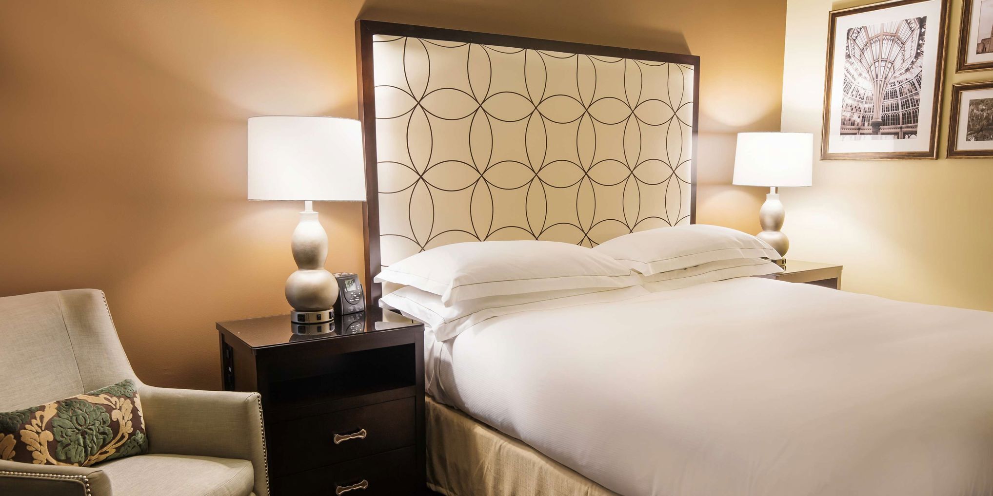 Premium bedding, down comforters, in-room safe, iron/ironing board