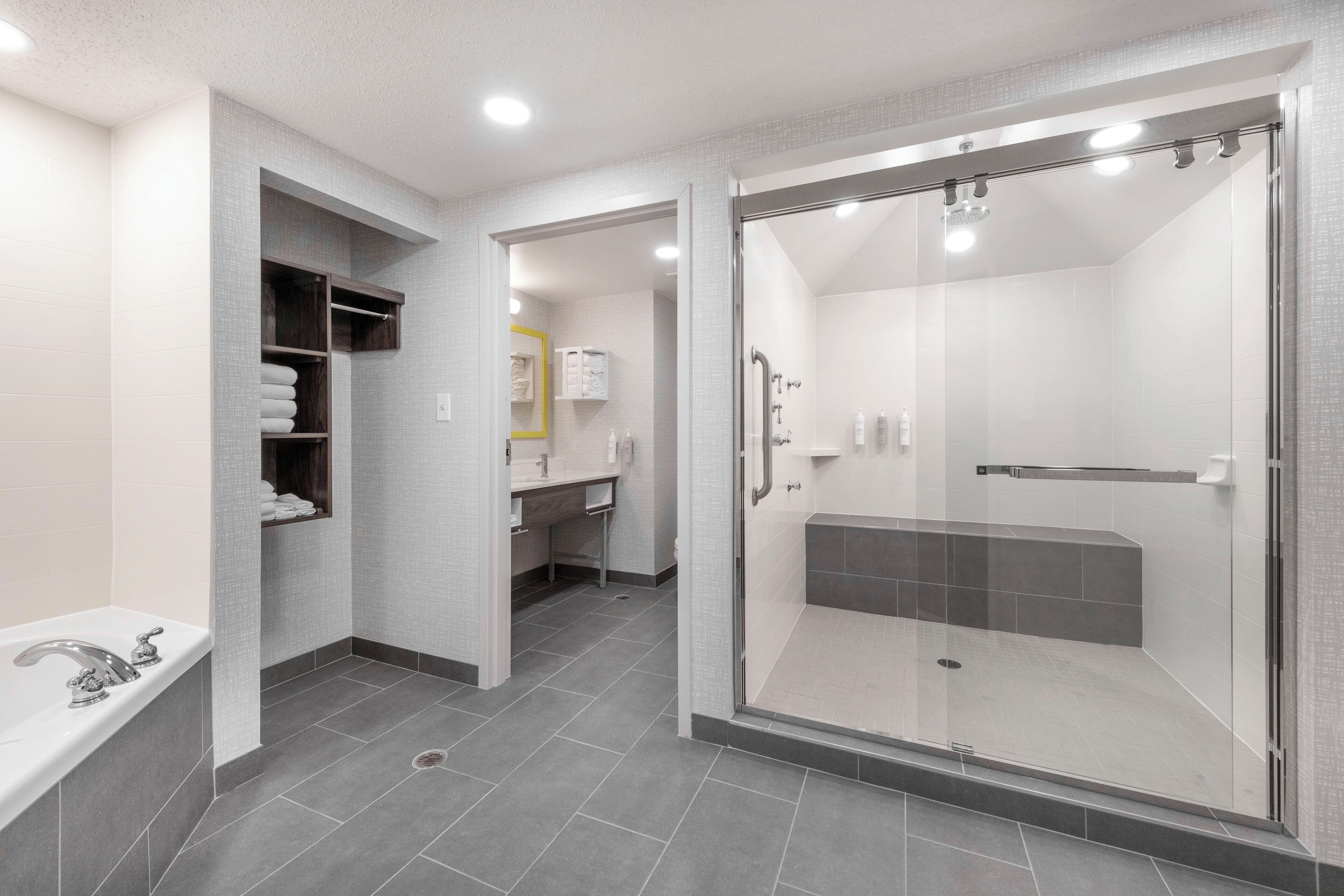 combined shower/bathtub, free toiletries, hair dryer, towels