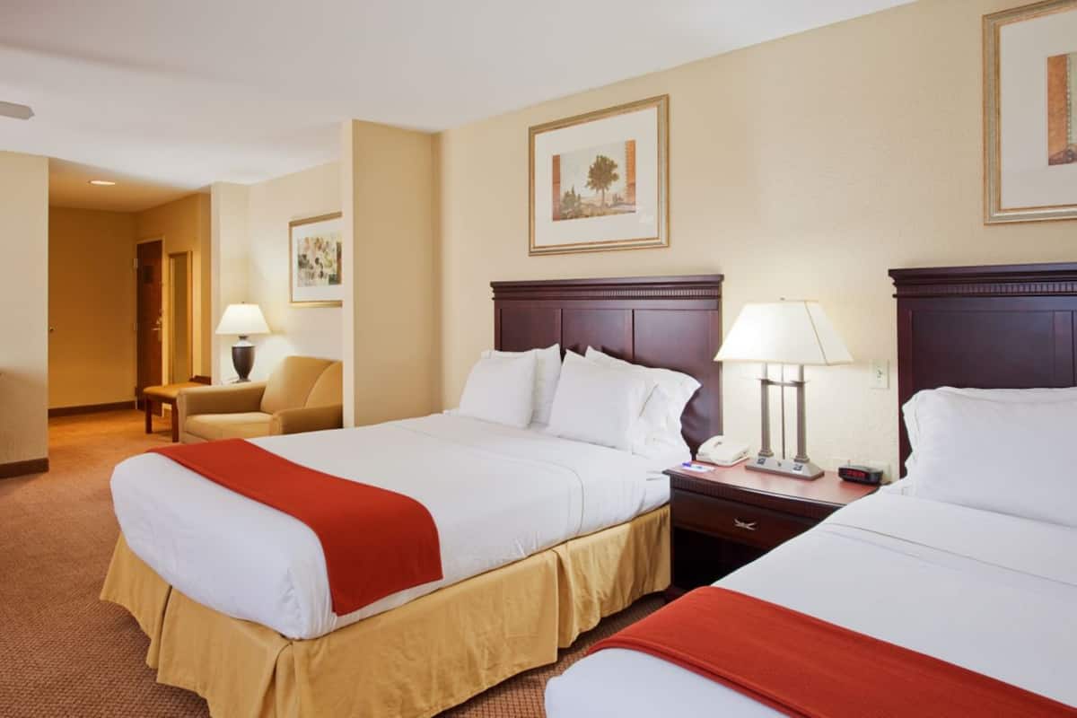 In-room safe, desk, iron/ironing board, rollaway beds