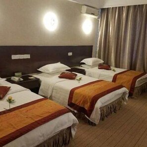 迷你吧、客房內保險箱、鬧鐘