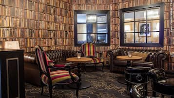Bar lounge