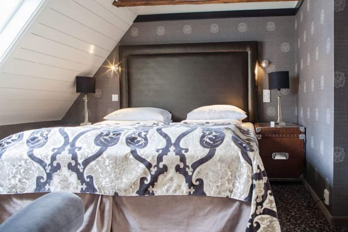 Pillowtop-Betten, Zimmersafe, individuell dekoriert