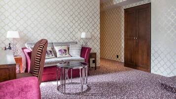 Suíte júnior | Área de estar | TV 40 polegadas com canais a cabo