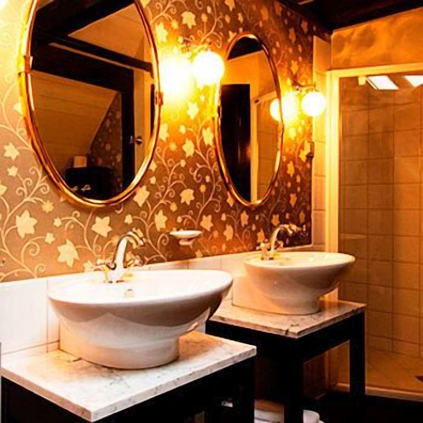 junior suite | bathroom sink