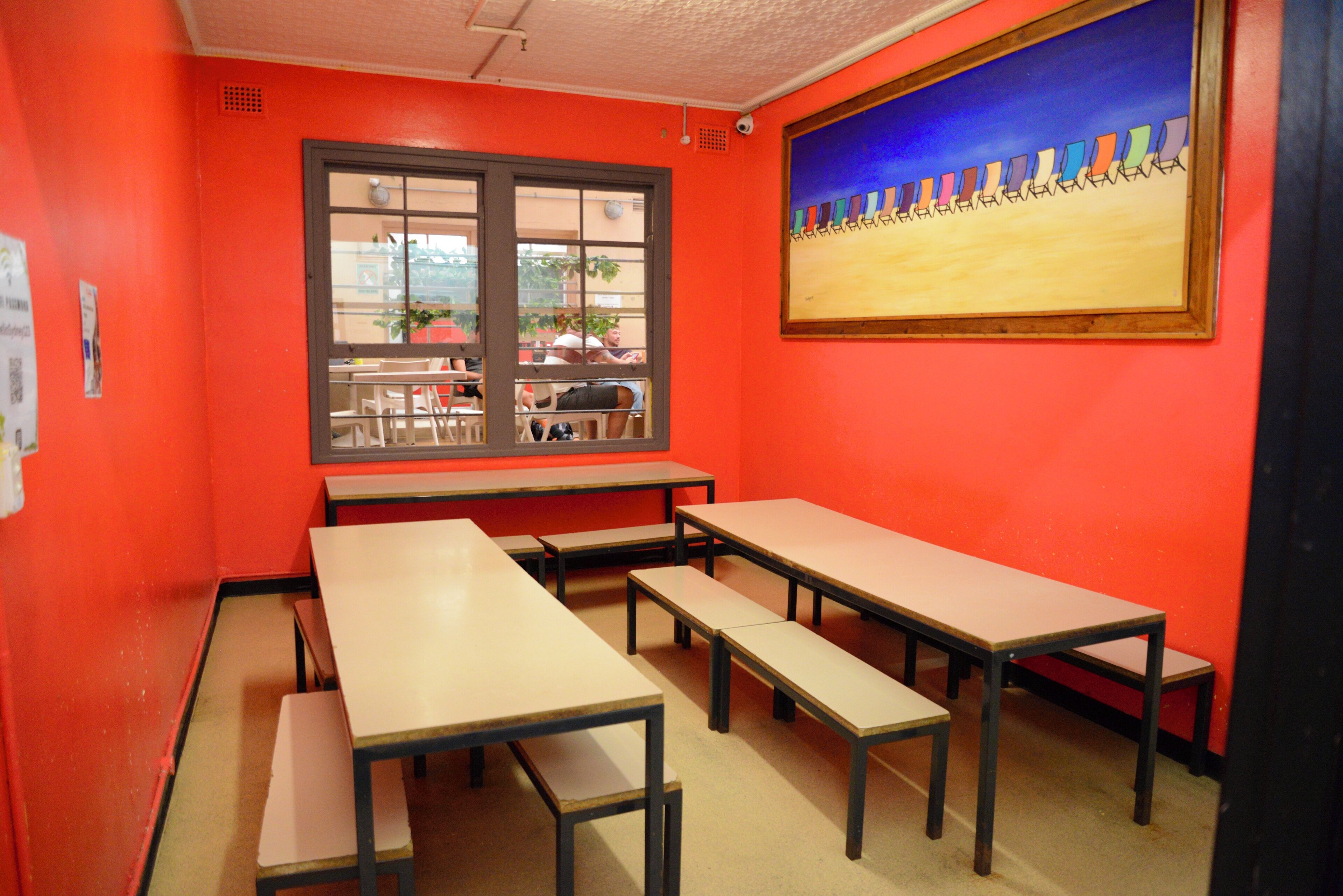 Photo - Maze Backpackers - Sydney