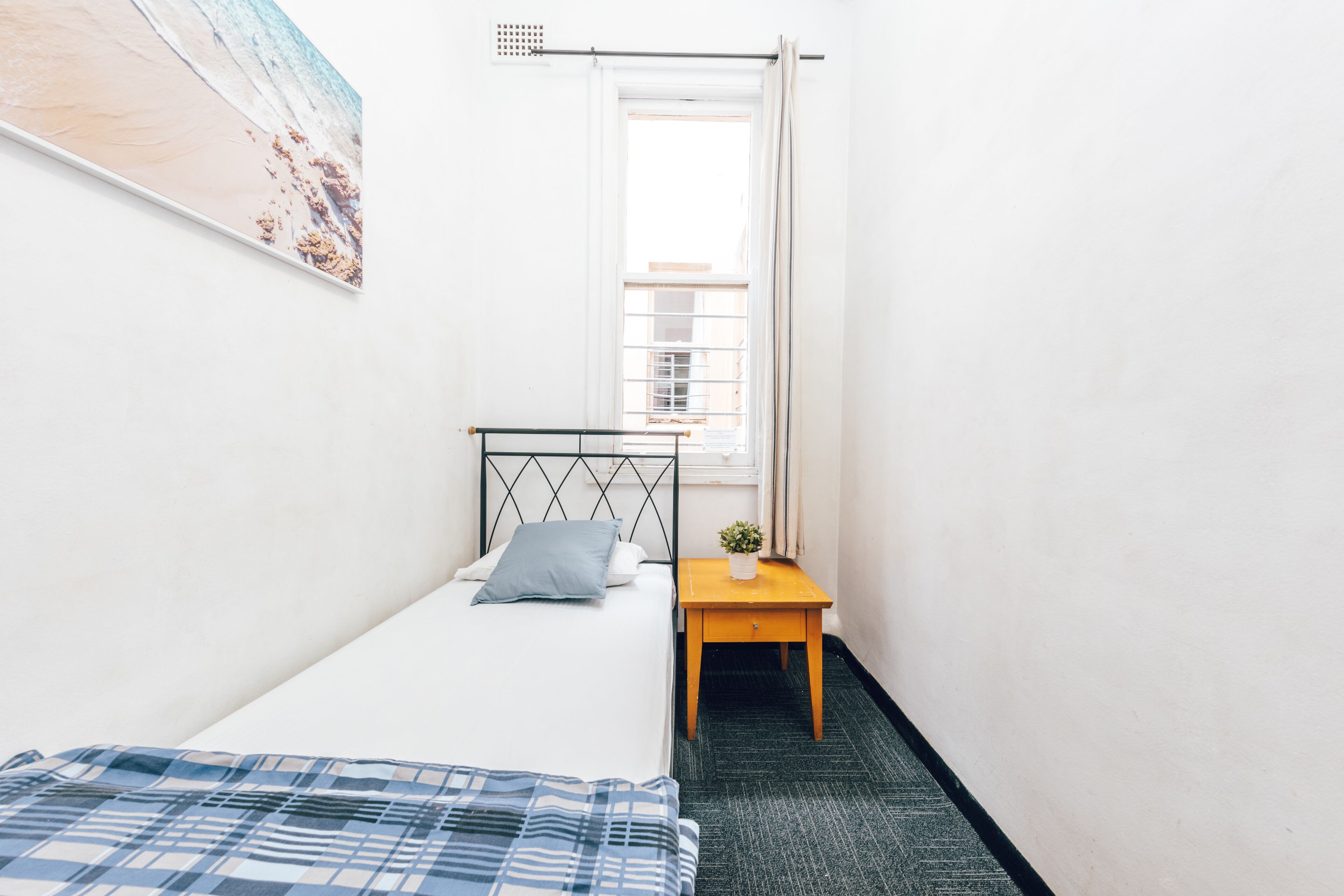 Photo - Maze Backpackers - Sydney