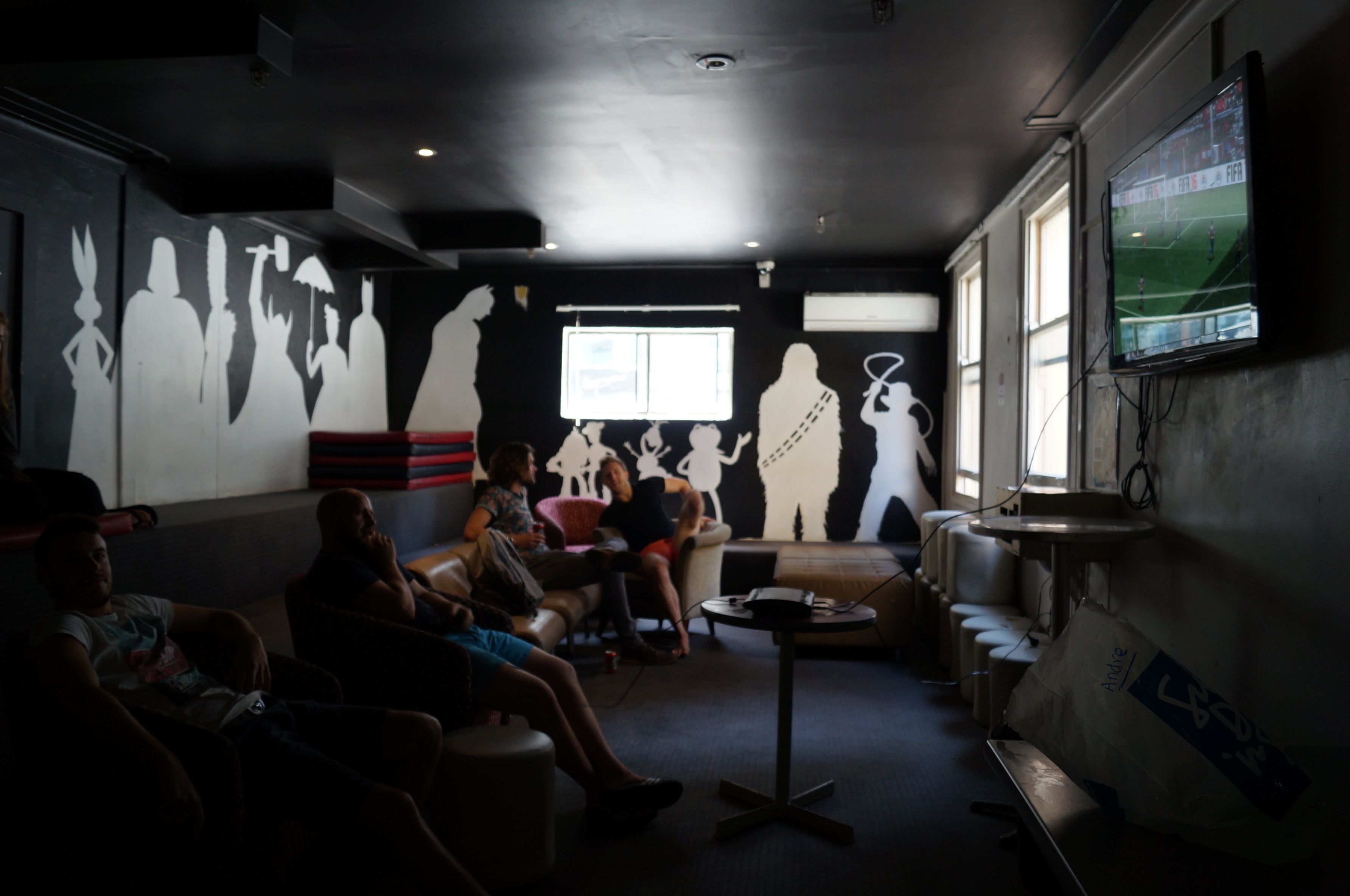 Photo - Maze Backpackers - Sydney