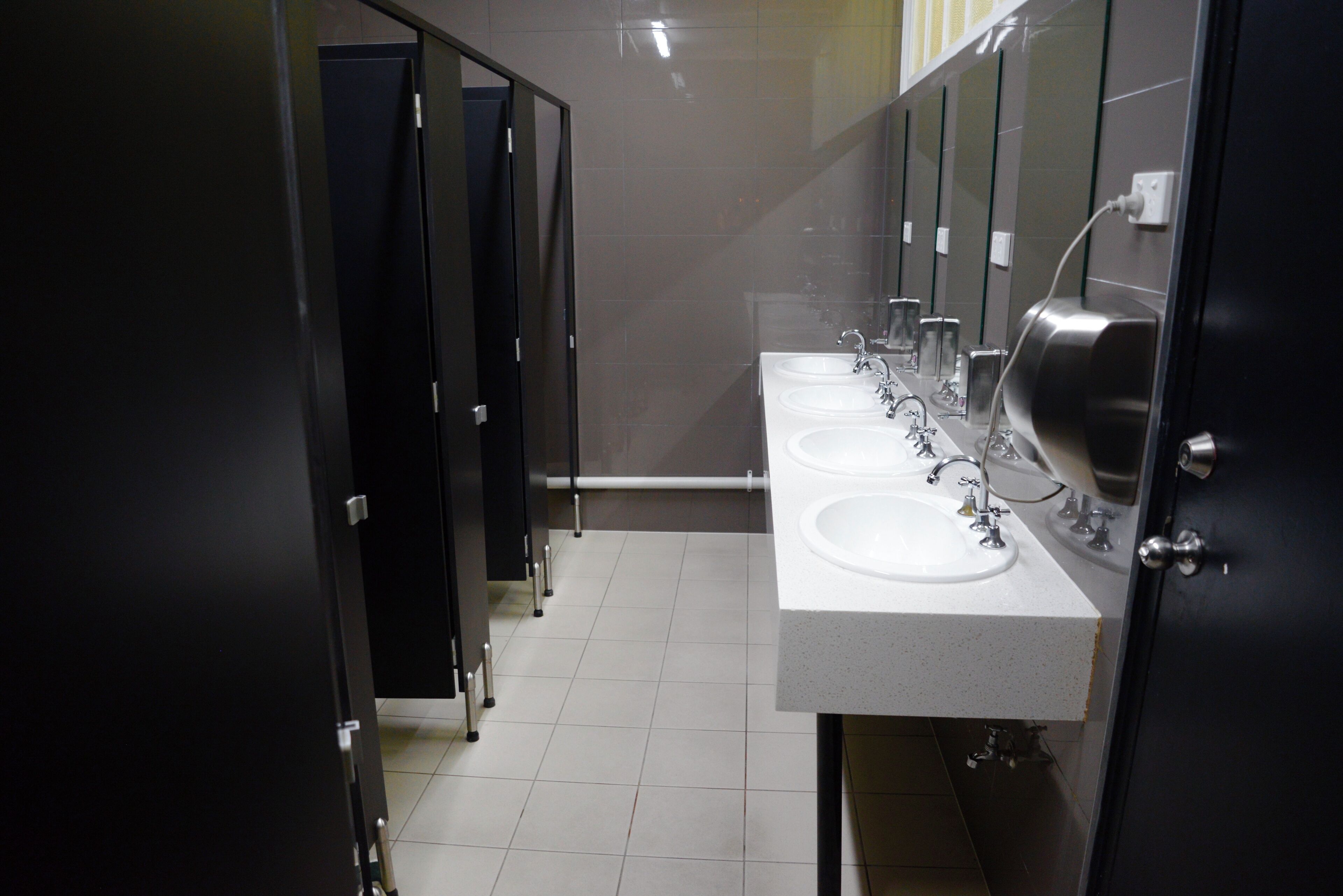 Photo - Maze Backpackers - Sydney