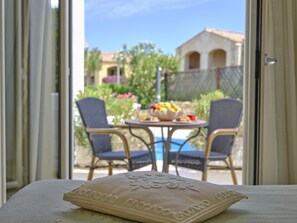 Dobbeltrom – superior | Minibar, safe på rommet, skrivebord og blendingsgardiner