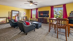 Suite, 1 King Bed, Non Smoking, Refrigerator & Microwave