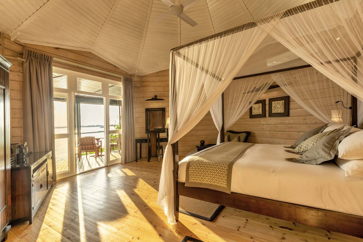 Villa Premium, bain à remous, vue plage