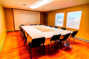 Meeting facility