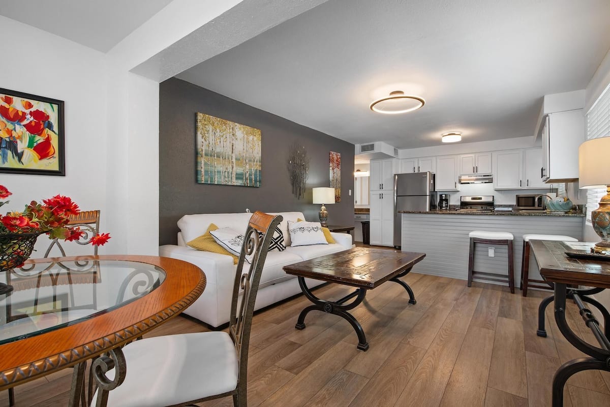 Beachside One Bedroom Suite | Living area | TV