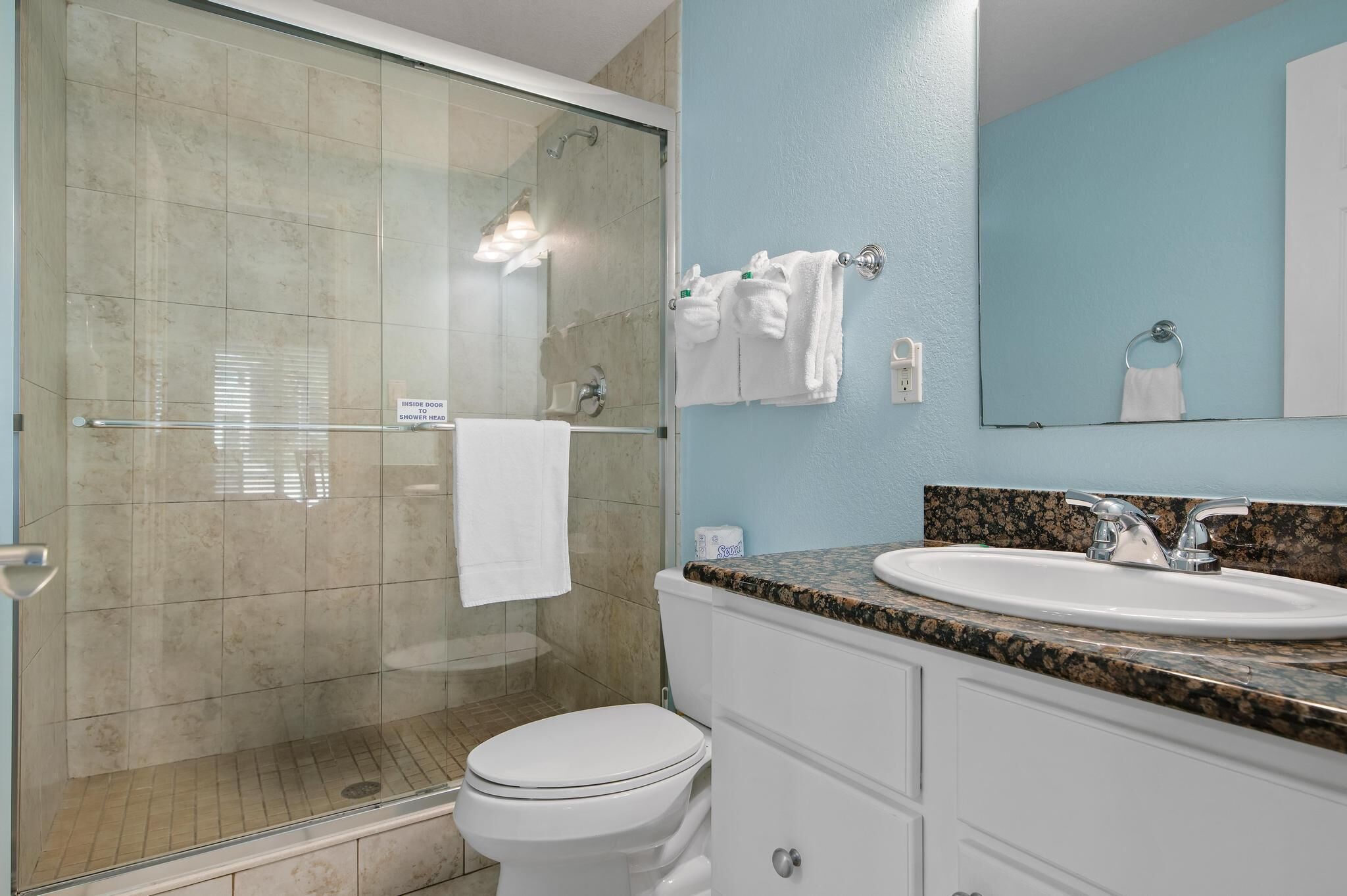 shower, free toiletries, hair dryer, towels