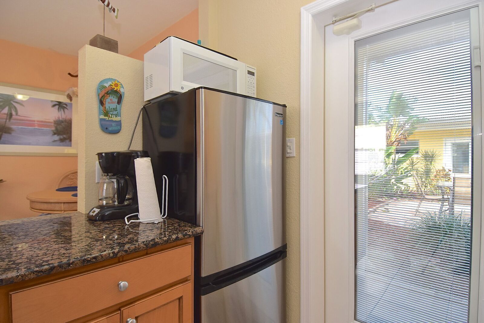 beachside efficiency | private kitchen | fridge, microwave, stovetop, coffee/tea maker