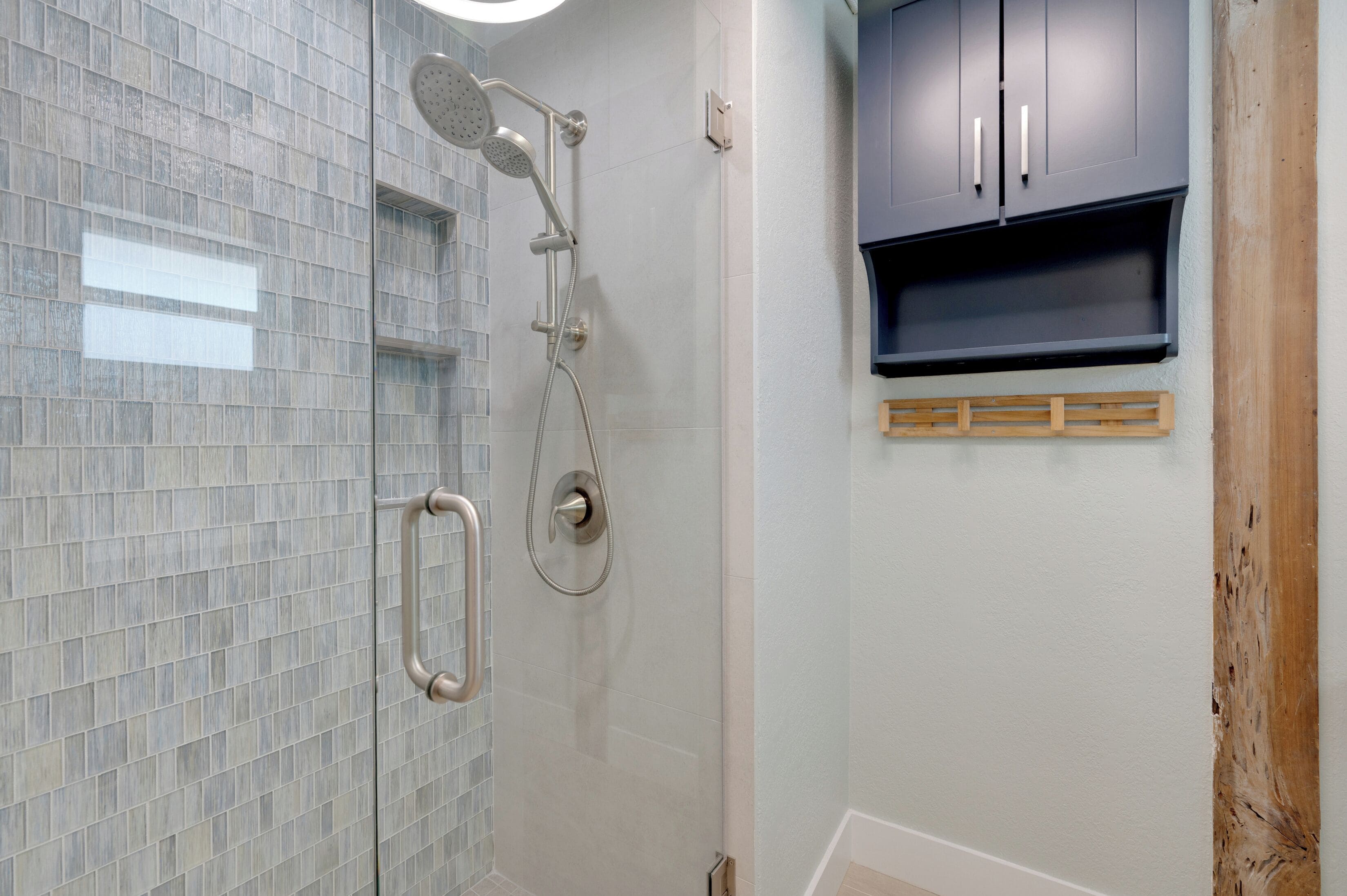 Badkamer met douche