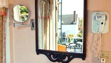 Habitación (The Getaway) | Baño | Secador de pelo, albornoces y toallas