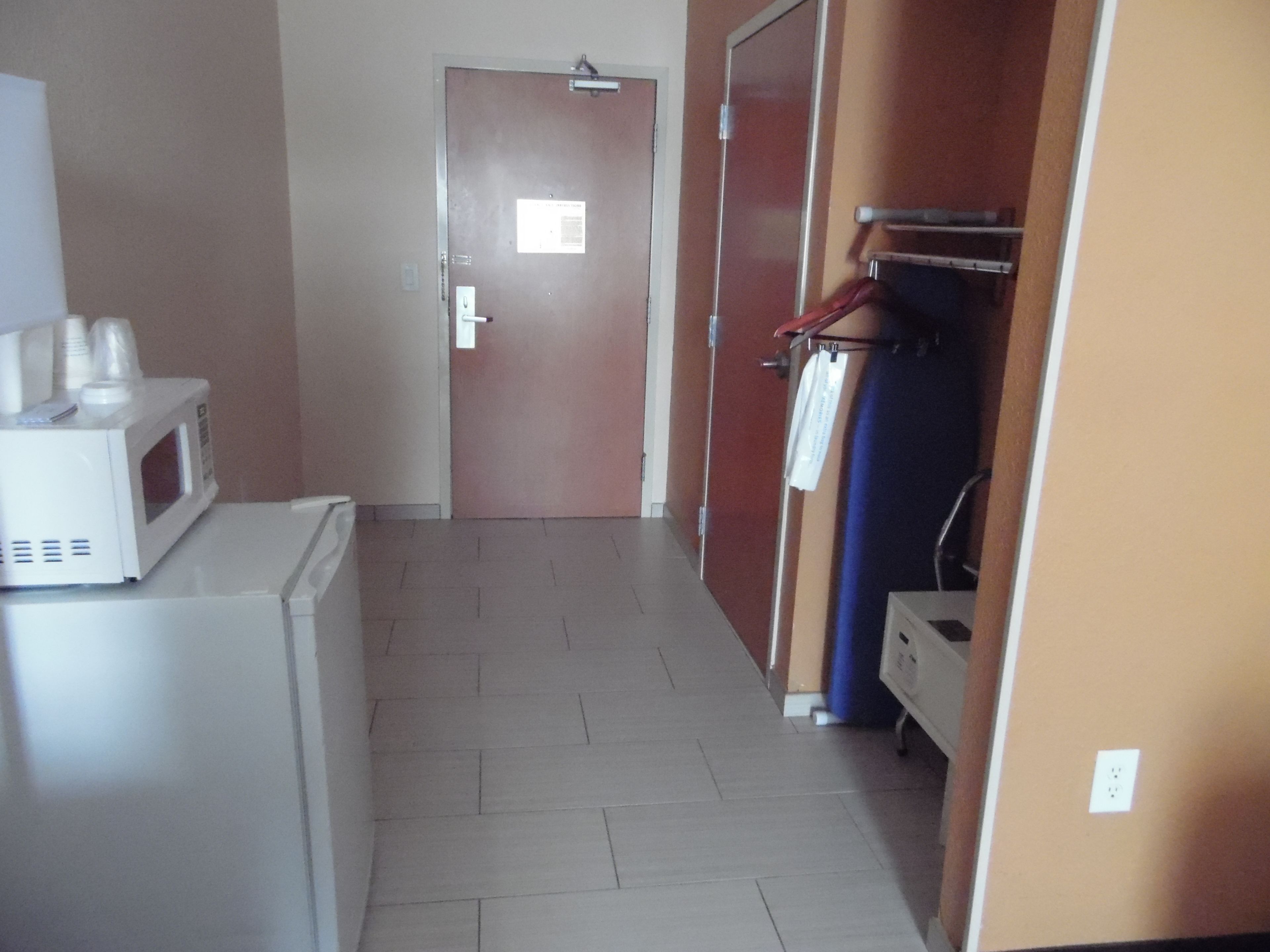 room, 1 king bed, accessible, non smoking (mobility) | mini fridge