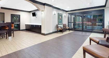 Baymont by Wyndham Augusta Riverwatch