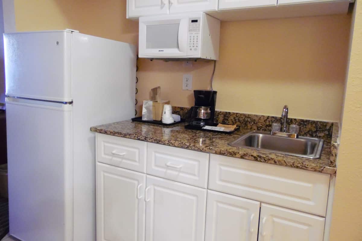 full-sized fridge, microwave, coffee/tea maker