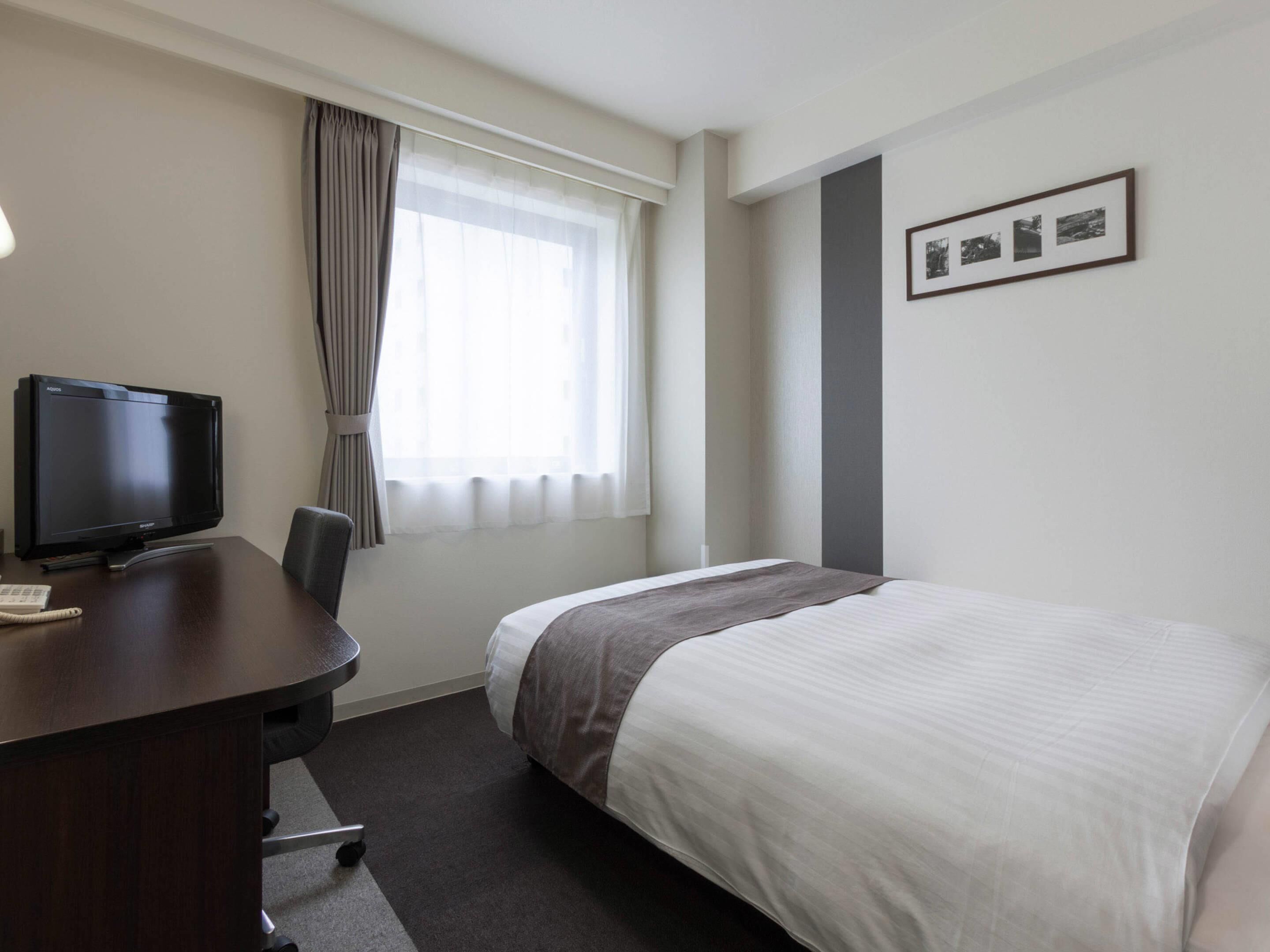 Chambre, 1 lit double, non-fumeurs | Bureau, espace de travail pour ordinateur portable, Wi-Fi gratuit