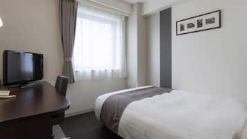 Room, 1 Double Bed, Non Smoking | Desk, laptop workspace, WiFi (free), bed sheets