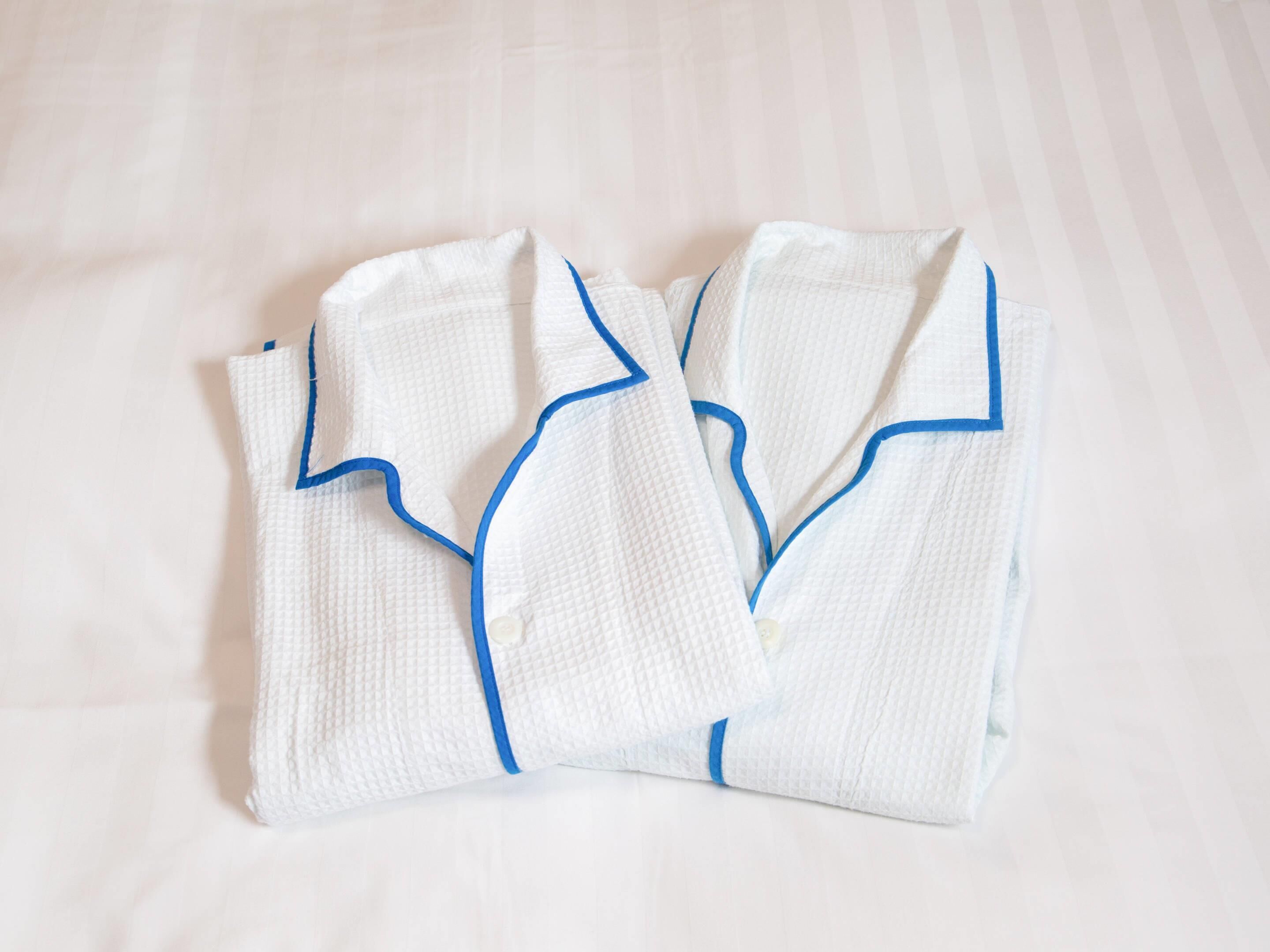 Bureau, espace de travail pour ordinateur portable, Wi-Fi gratuit