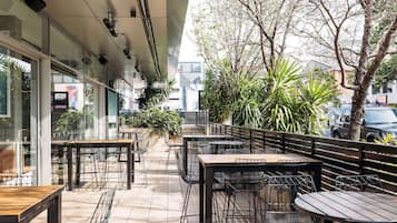 Café da manhã, almoço e jantar