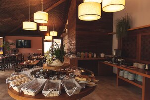 Colazione a buffet inclusa, servita tutte le mattine 