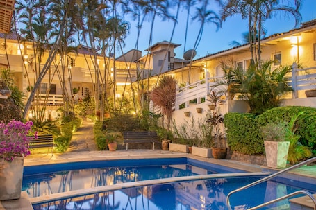 2 outdoor pools, pool umbrellas, sun loungers