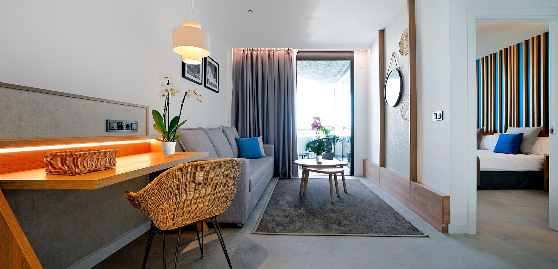 43-英寸等离子电视（配备数码频道）、电视、桌上足球