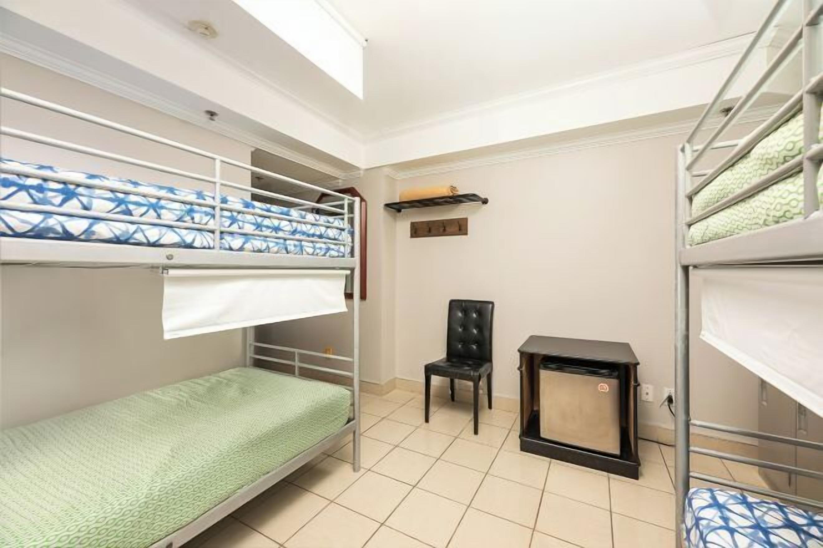 熨斗/熨板、免费 WiFi、床单