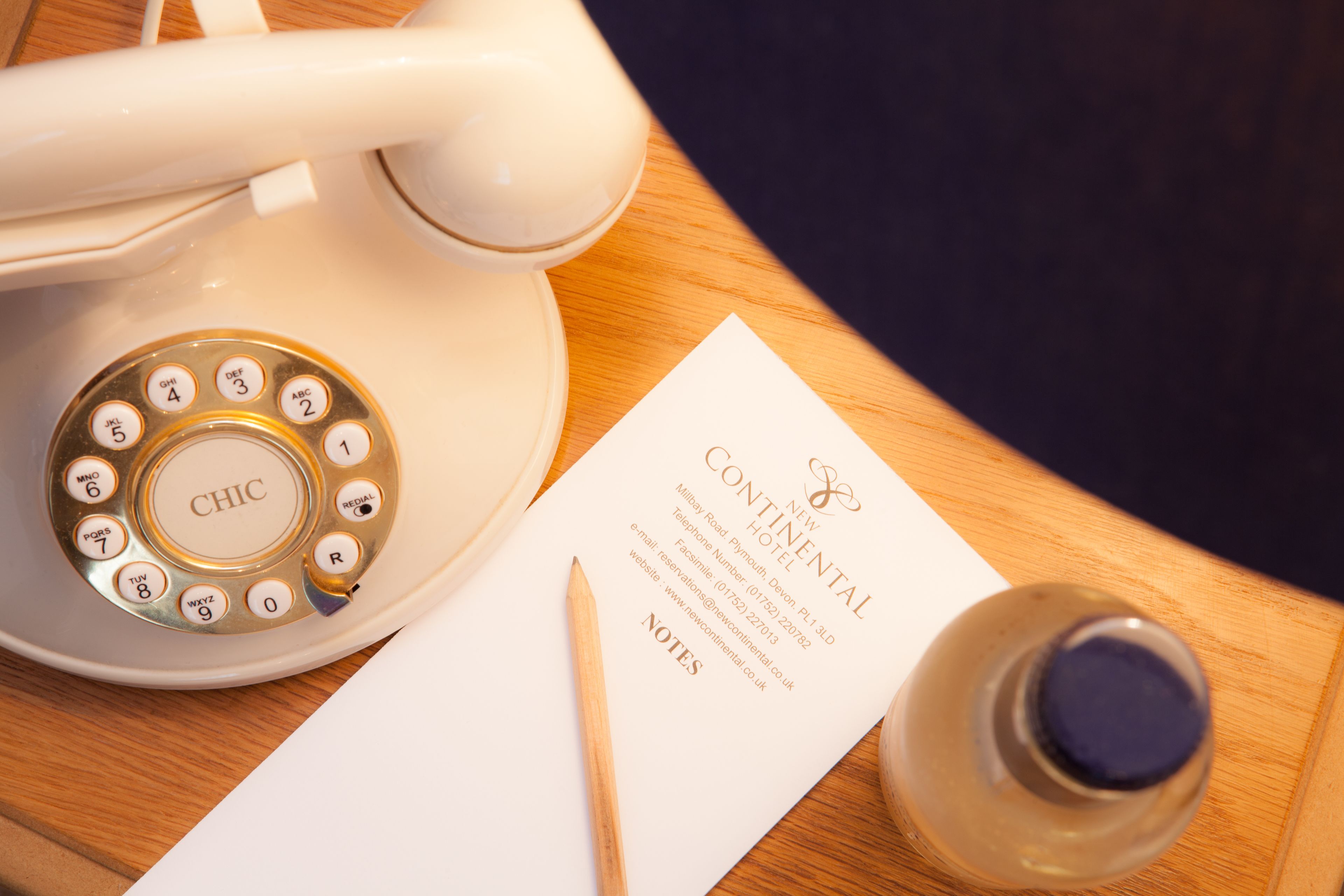 1 bedroom, individually decorated, individually furnished, desk