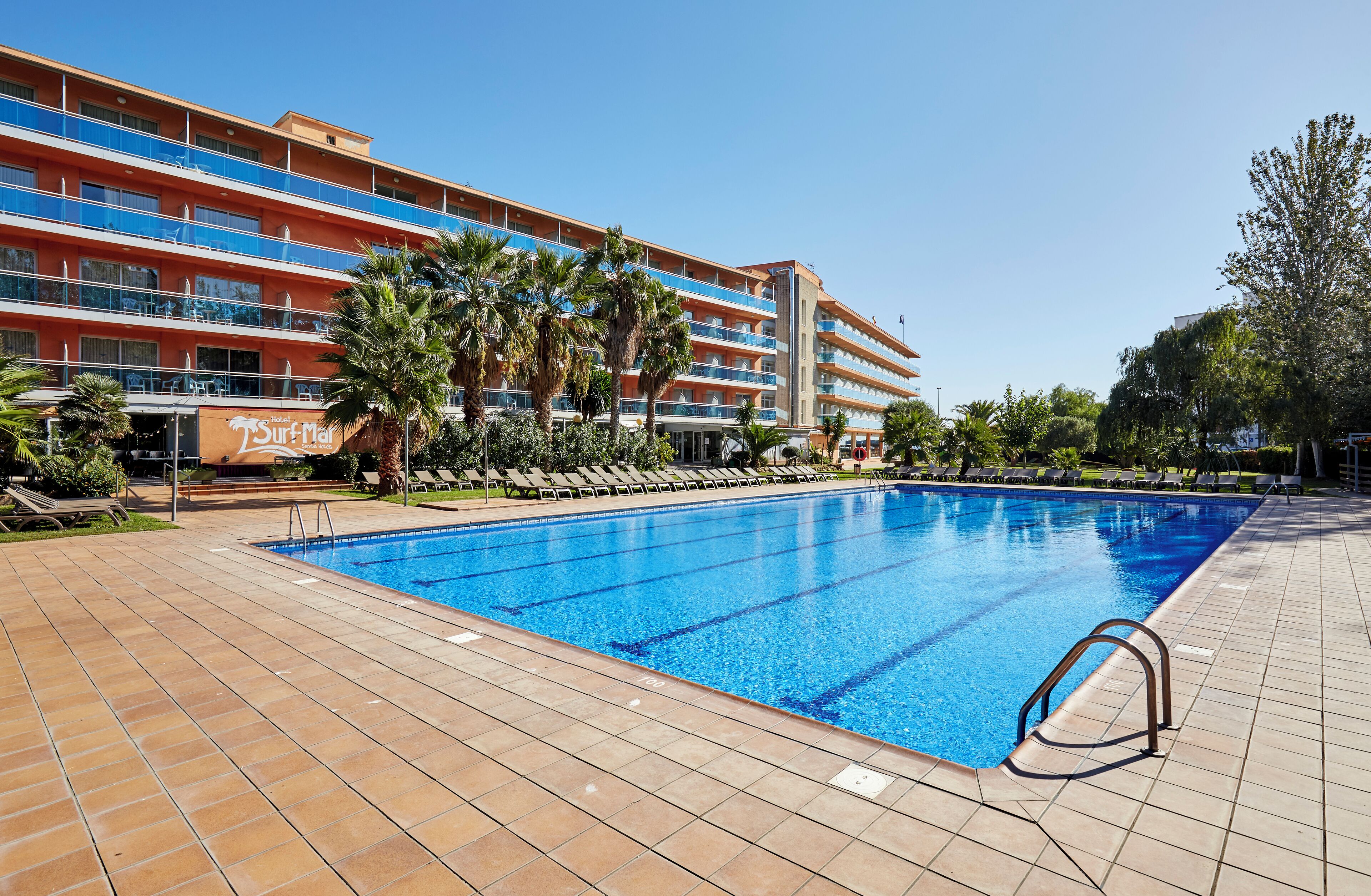 Außenpool (je nach Saison geöffnet)