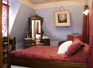 Room - Starr Mansion Bed & Breakfast (Vallejo)