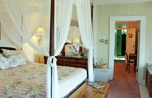 Room, Private Bathroom (Canopy Suite)