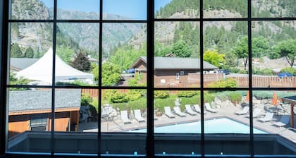 Icicle Village Resort