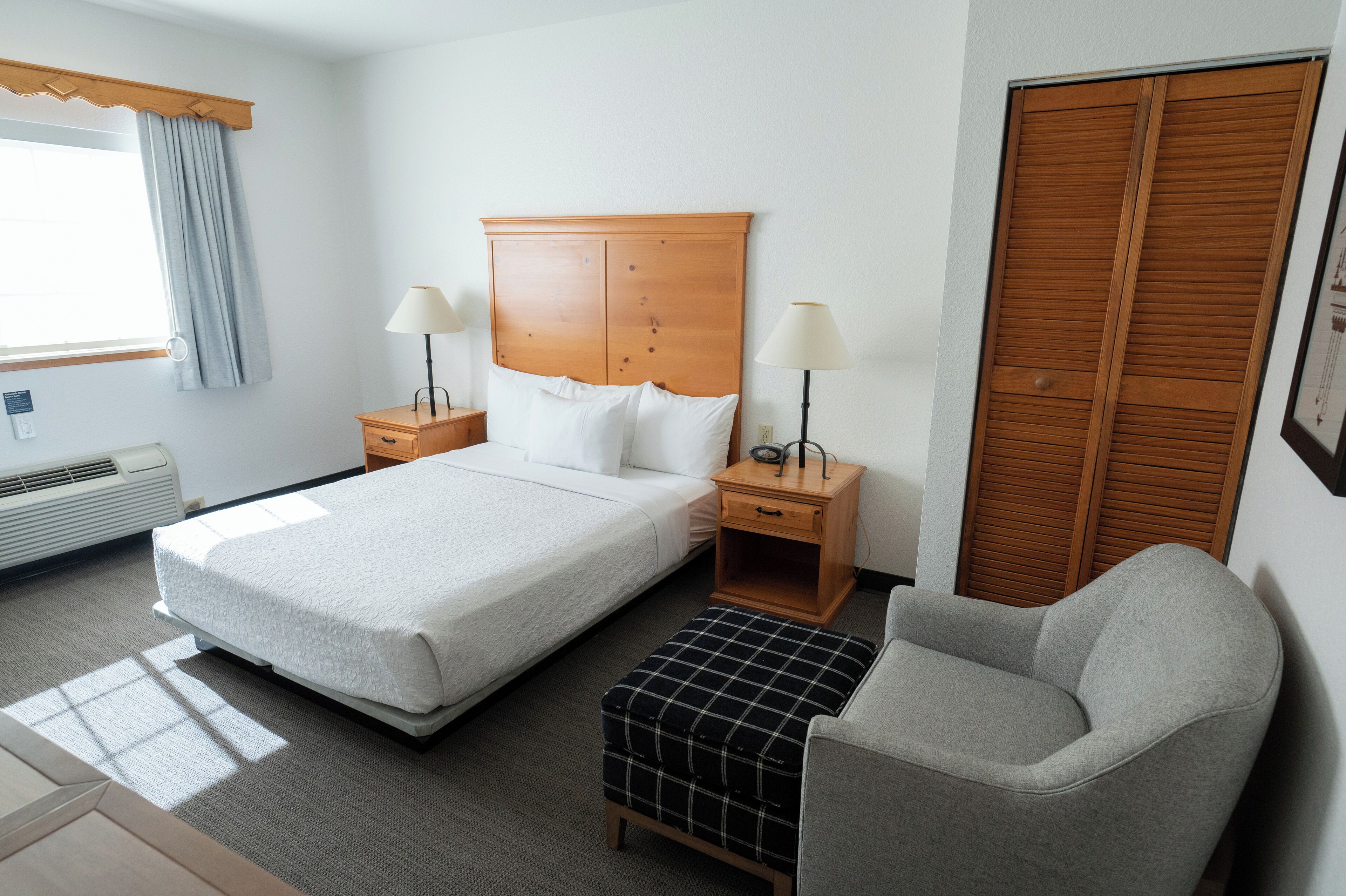 Room, 1 Queen Bed Accessible (Alpine)