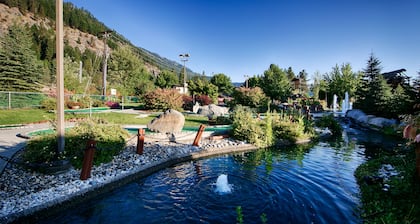 Icicle Village Resort