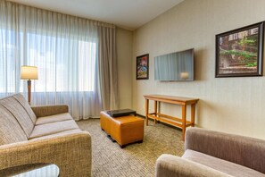 Premium bedding, in-room safe, desk, blackout drapes - Drury Plaza Hotel San Antonio Riverwalk (San Antonio)