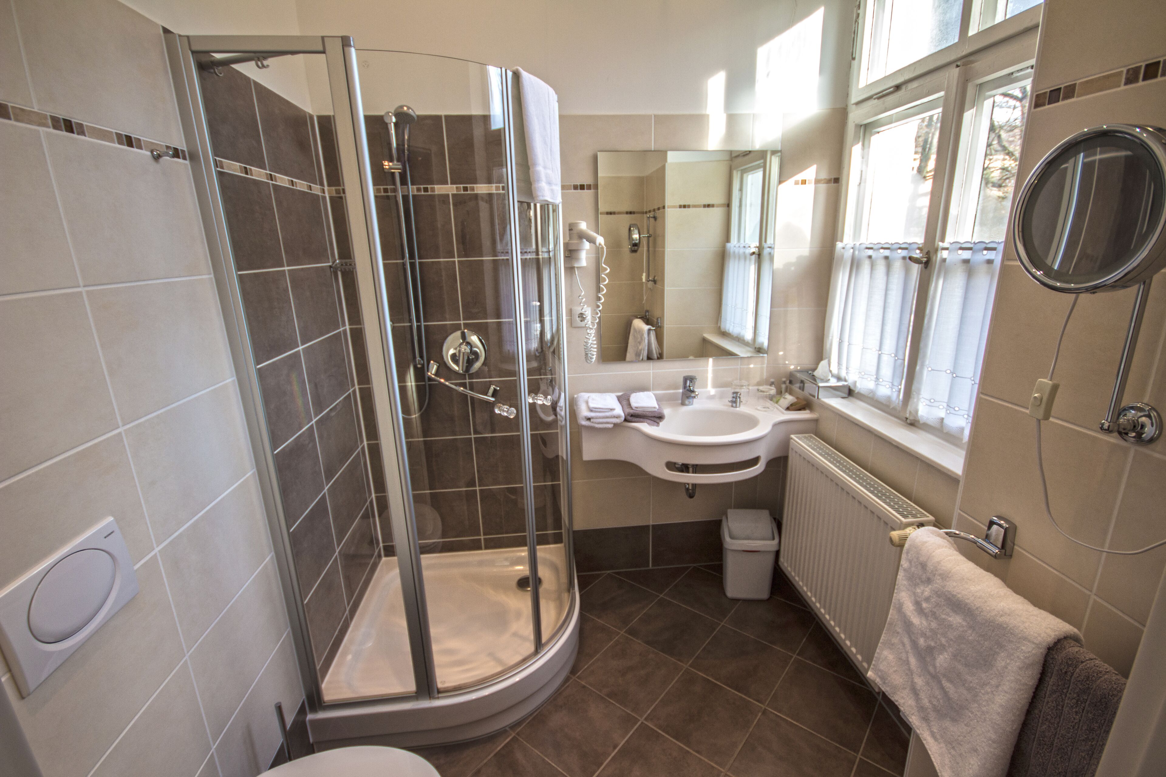 Photo - Das Schloss Burgellern - Genuss und Geschichte seit 1726