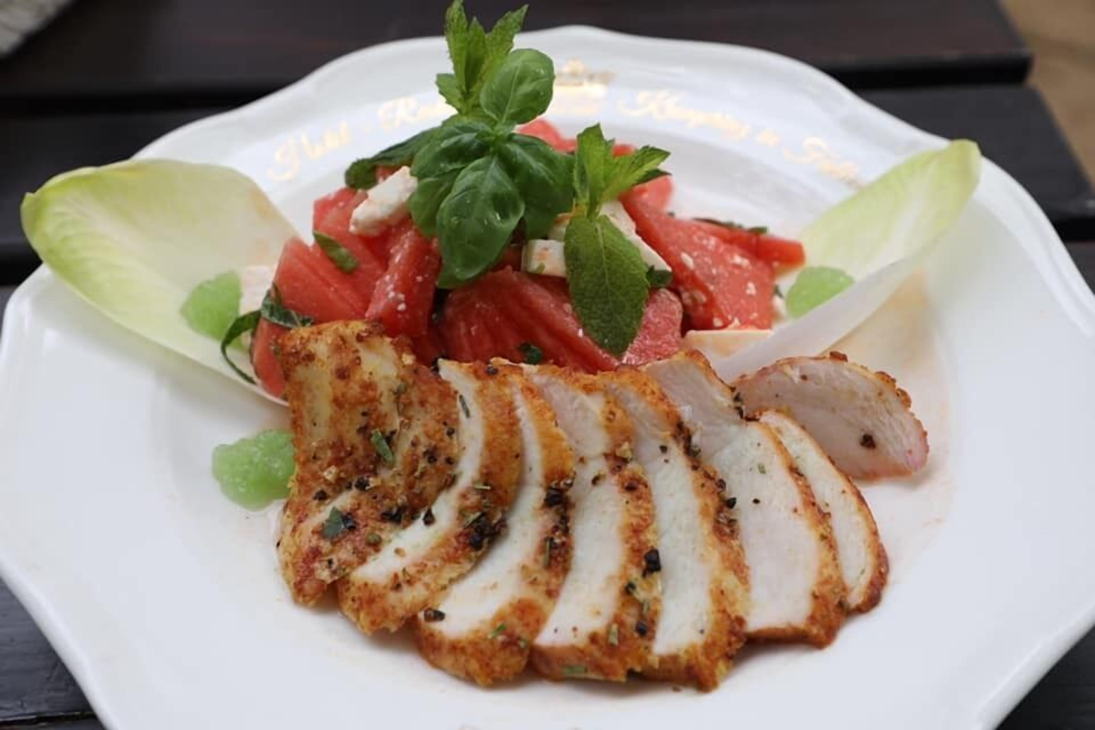 breakfast, lunch served; international cuisine, al fresco dining