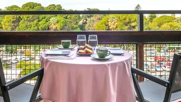 Desk, soundproofing, iron/ironing board, free cots/infant beds