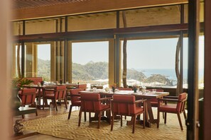 Daily cooked-to-order breakfast for a fee - Four Seasons Resort Tamarindo (La Manzanilla)