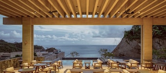 Four Seasons Resort Tamarindo
