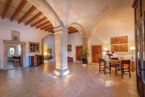 Reception - Finca Son Roig by Valentin (Porreres)