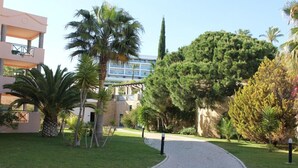 Unclassified image, 5 of 52, button - Balaia Plaza (Albufeira)