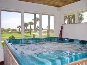 Indoor spa tub