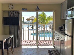 Apartment (One-bedroom apartment) | Bathroom | Shower, towels