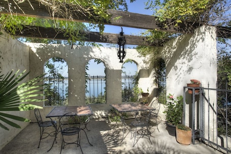 Patio. The Lakehouse Bed & Breakfast